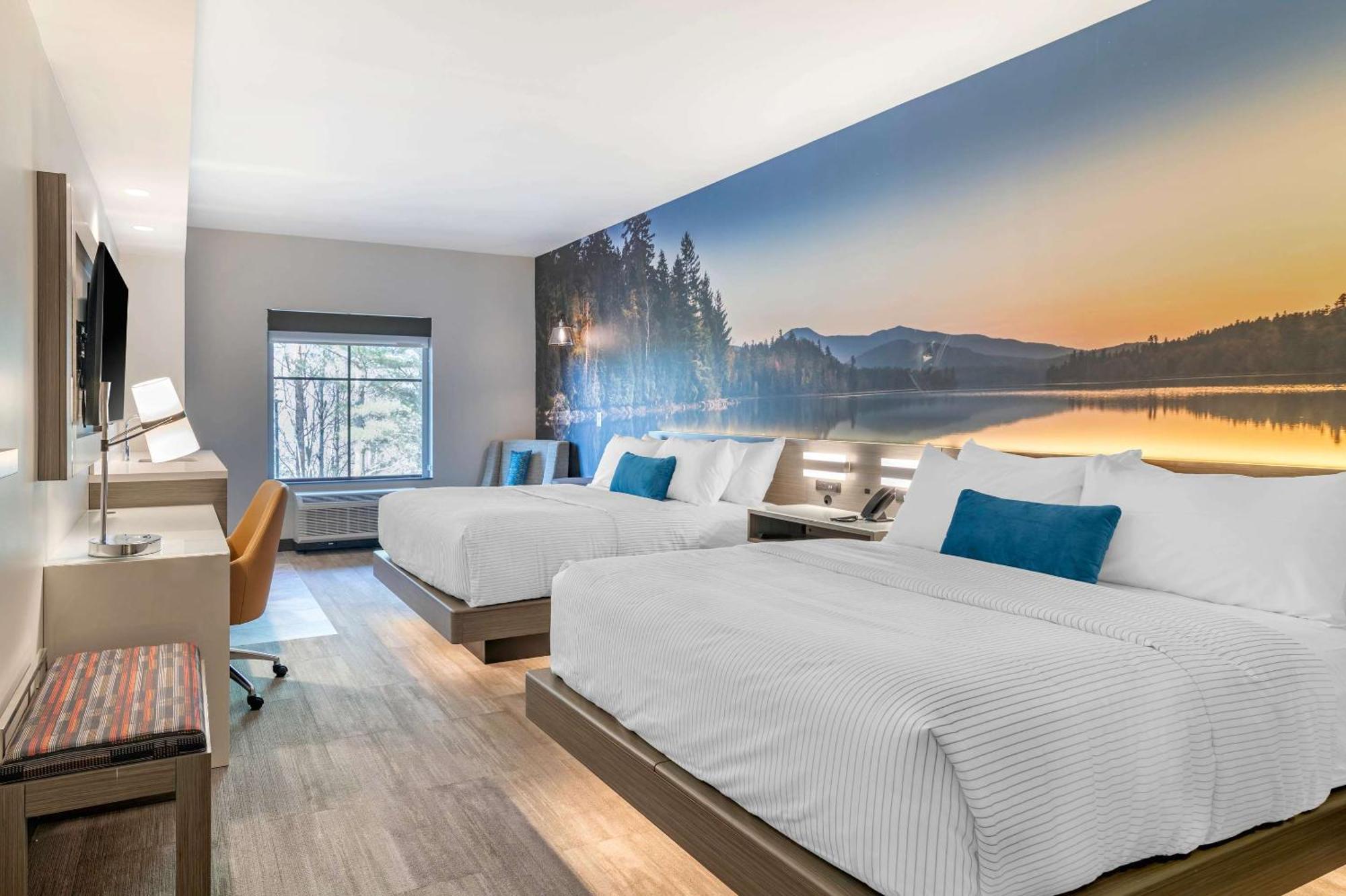 Cambria Hotel Lake Placid - Lakeside Resort Exterior photo