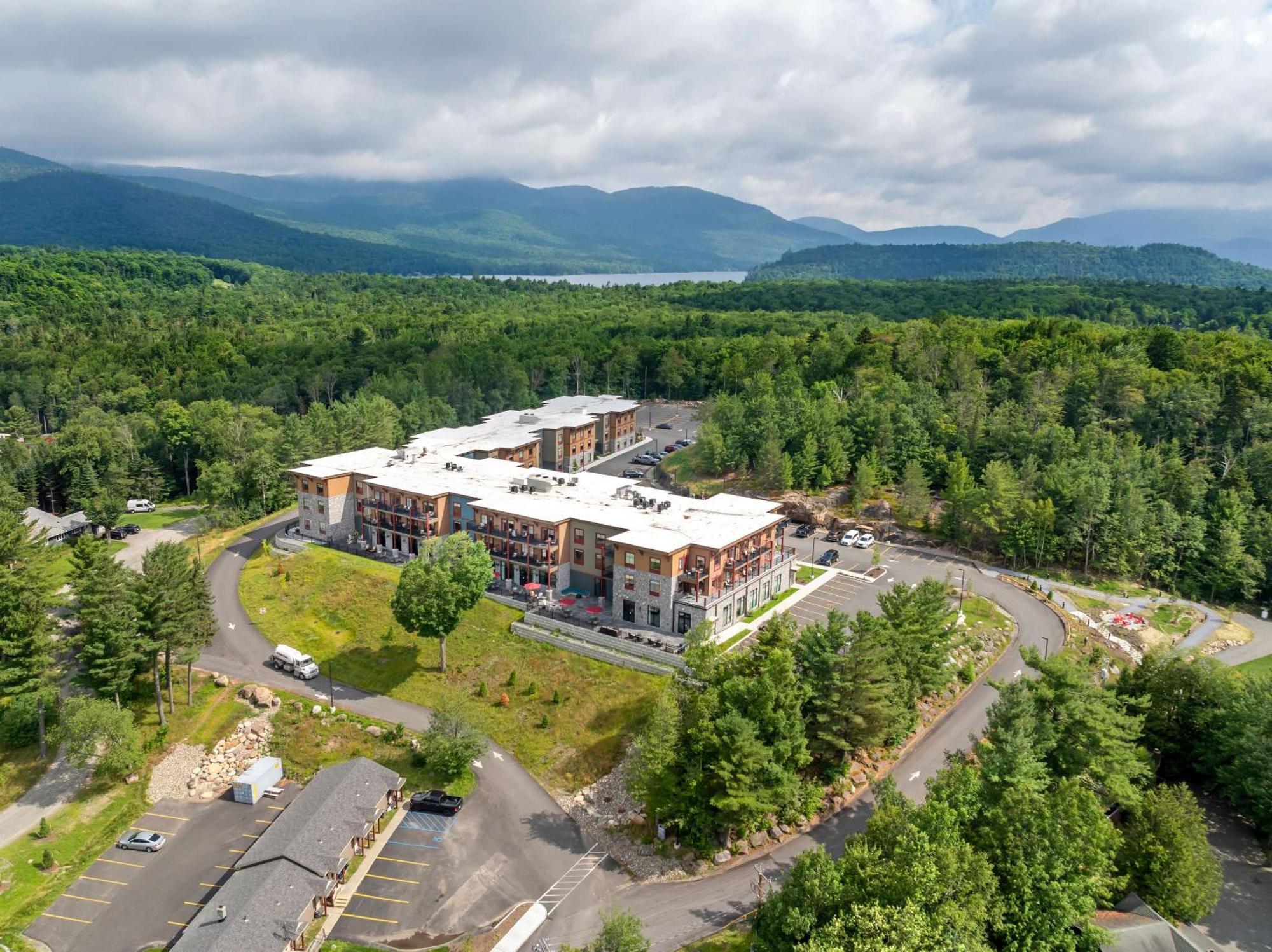 Cambria Hotel Lake Placid - Lakeside Resort Exterior photo