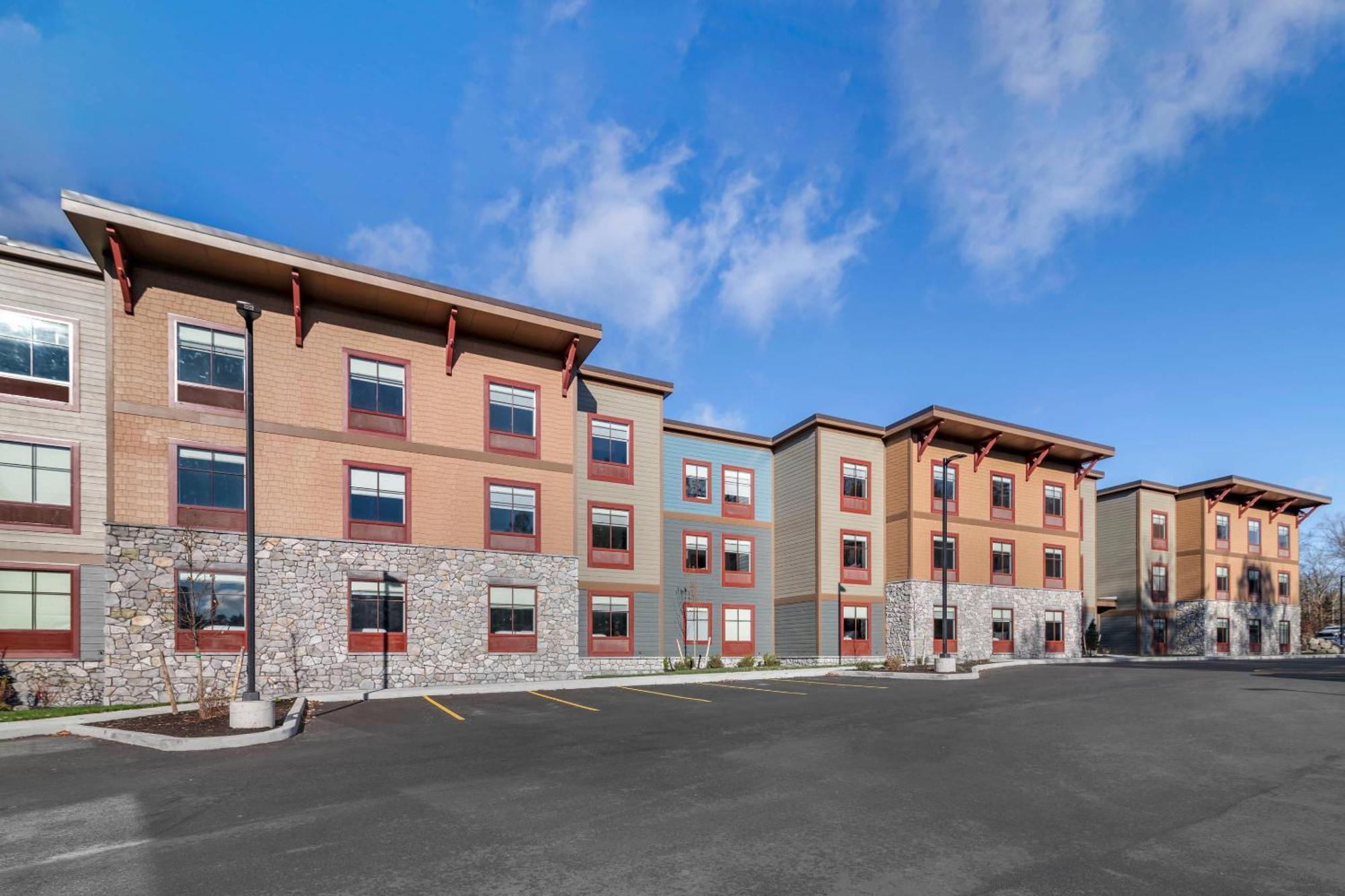 Cambria Hotel Lake Placid - Lakeside Resort Exterior photo